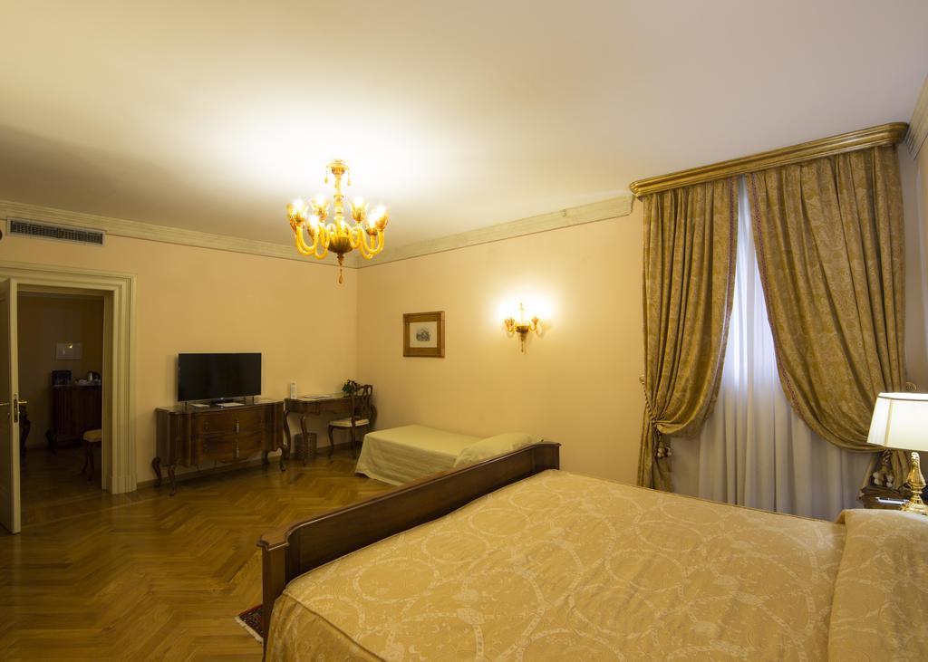 Villa Fenaroli Palace Hotel Rezzato Exteriör bild